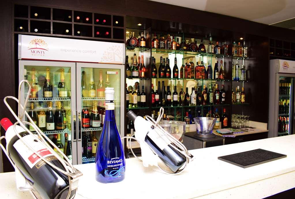 Monty Suites & Golf Uyo Restaurant billede